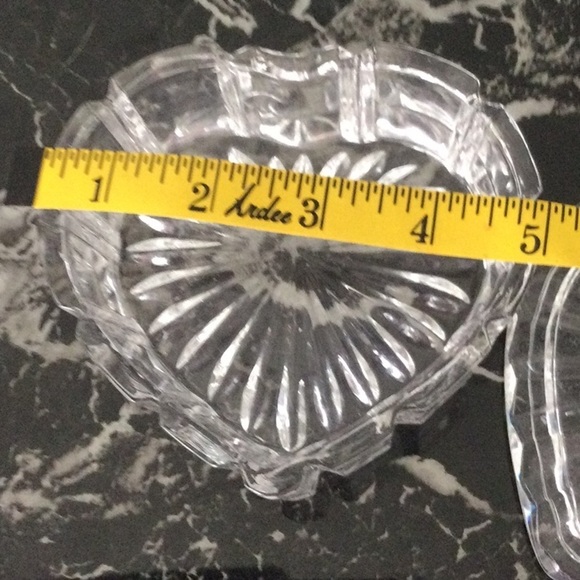 Heart Shaped Glass Storage Box Embossed Jewelry Box with Lid - Picture 3 of 4